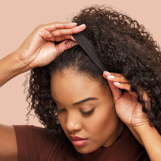 Peruca com Faixa Curly 60cm (200g) Queen Friday